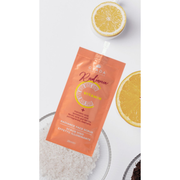 SCRUB VISO ILLUMINANTE GYADA